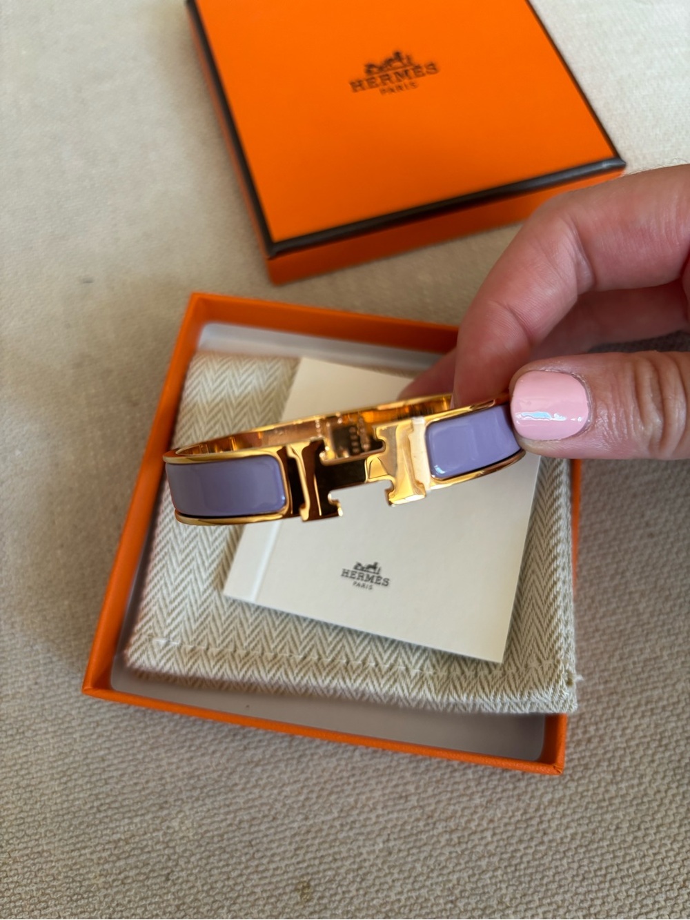NEW!! Hermes Le Bracelet Clic in Lavender with Gold Hardware
